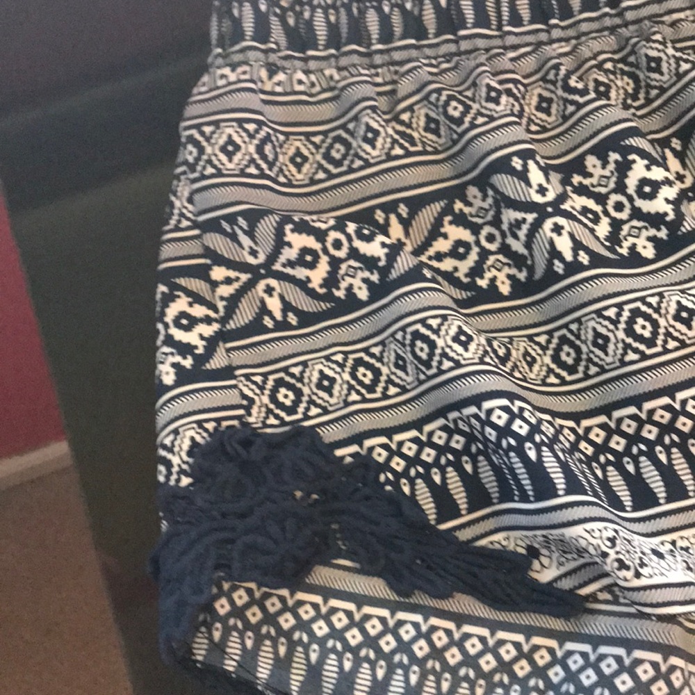 Shorts - Picture 2 of 4
